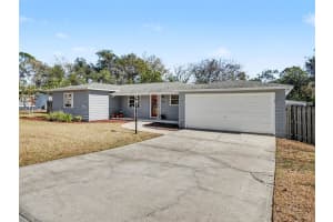 1630 CRESTVIEW DRIVE, MOUNT DORA, FL 32757 - MLS#MFRO6380826