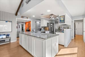 333 FOREST ROAD, MOUNT DORA, FL 32757 - MLS#MFRO6380919