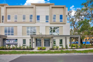 1010 E ROBINSON, ORLANDO, FL 32801 - MLS#MFRO6380935