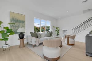 1010 E ROBINSON, ORLANDO, FL 32801 - MLS#MFRO6380935