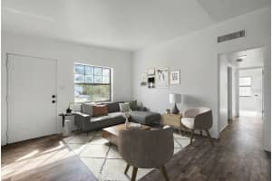 920 HACIENDA COURT, ORLANDO, FL 32808 - MLS#MFRO6380978