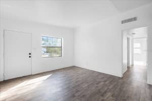 920 HACIENDA COURT, ORLANDO, FL 32808 - MLS#MFRO6380978