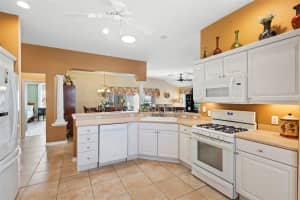 7177 172ND HAZELWOOD LOOP, THE VILLAGES, FL 32162 - MLS#MFRO6381000