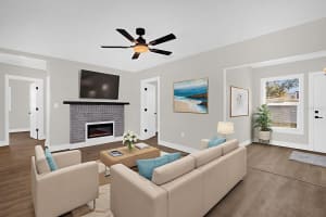 821 PINEDALE AVENUE, ORLANDO, FL 32808 - MLS#MFRO6381012