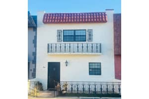 625 N Halifax Ave #9, DAYTONA BEACH