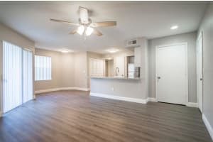 7280 WESTPOINTE BOULEVARD, ORLANDO, FL 32835 - MLS#MFRO6381079