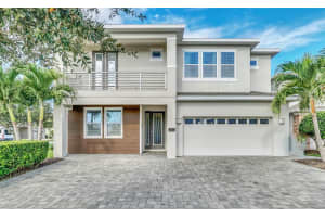 7607 MACKINAW LANE, KISSIMMEE, FL 34747 - MLS#MFRO6381127