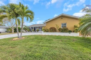 8909 118TH WAY, SEMINOLE, FL 33772 - MLS#MFRO6381256