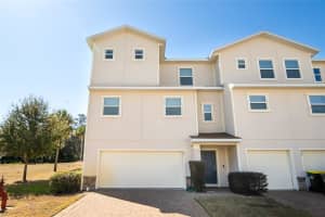 980 LAKEFRONT VILLAGE DRIVE, CLERMONT, FL 34711 - MLS#MFRO6381270