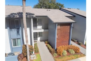 5 ESCONDIDO CIRCLE, ALTAMONTE SPRINGS, FL 32701 - MLS#MFRO6381305