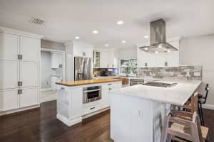 8937 EASTERLING DRIVE, ORLANDO, FL 32819 - MLS#MFRO6381424