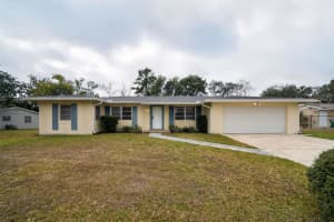 1384 Gainesville Dr, DELTONA