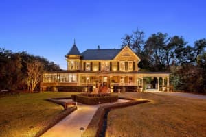 614 LAKE AVENUE, ORLANDO, FL 32801 - MLS#MFRO6381475