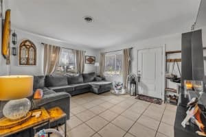 2413 OSCEOLA AVENUE, ORLANDO, FL 32806 - MLS#MFRO6381546