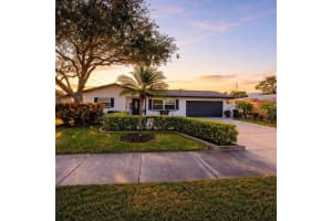 2218 8TH AVENUE, LARGO, FL 33770 - MLS#MFRO6381588