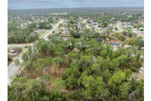 1370 COURTLAND BLVD, DELTONA, FL 32738 - MLS#MFRO6381677