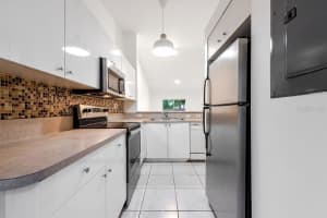 401 1ST COURT, HALLANDALE BEACH, FL 33009 - MLS#MFRO6381870