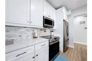 2705 GULFSTREAM ROAD, ORLANDO, FL 32805 - MLS#MFRO6381972