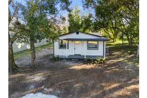 2204 SUANEE AVENUE, EUSTIS, FL 32726 - MLS#MFRO6382009