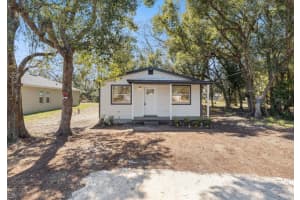 2204 SUANEE AVENUE, EUSTIS, FL 32726 - MLS#MFRO6382009