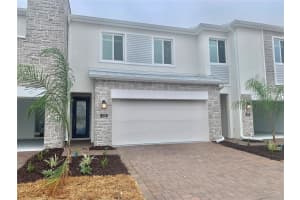 368 Nine Iron Dr, DAVENPORT