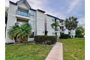 1916 Lake Atriums Cir #33, ORLANDO