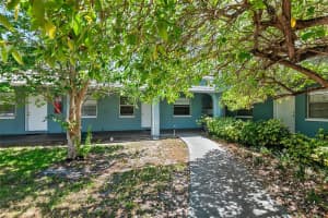 555 62ND STREET, ST PETERSBURG, FL 33707 - MLS#MFRO6382285