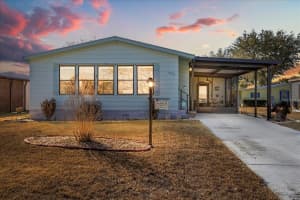 1020 Dustin Dr, THE VILLAGES