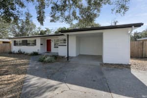 5202 LAKE HOWELL ROAD, WINTER PARK, FL 32792 - MLS#MFRO6382453