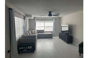 39 ESSEX COURT, ROYAL PALM BEACH, FL 33411 - MLS#MFRO6382543