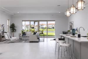 10475 ROYAL CYPRESS WAY, ORLANDO, FL 32836 - MLS#MFRO6382777