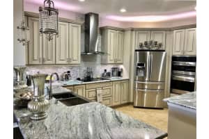 1525 LEXINGTON AVENUE, DAVENPORT, FL 33837 - MLS#MFRO6382890