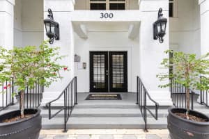 MLS# MFRO6382980, Orlando, Florida 32801