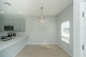 284 OAK STREET, SANFORD, FL 32771 - MLS#MFRO6382998