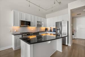 150 ROBINSON STREET, ORLANDO, FL 32801 - MLS#MFRO6383025