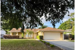 8143 CHELSWORTH DRIVE, ORLANDO, FL 32835 - MLS#MFRO6383094