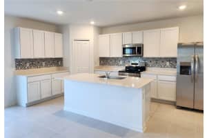 2215 GREEN VALLEY STREET, DAYTONA BEACH, FL 32124 - MLS#MFRO6383131