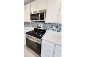 2215 GREEN VALLEY STREET, DAYTONA BEACH, FL 32124 - MLS#MFRO6383131