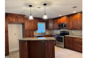 MLS# MFRO6383145, Deland, Florida 32724