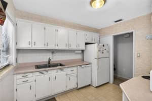 821 WINTHROP PLACE, ORLANDO, FL 32803 - MLS#MFRO6383177