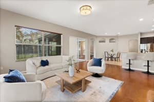 10368 MALLARD LANDINGS WAY, ORLANDO, FL 32832 - MLS#MFRO6383309