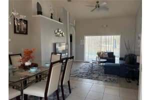 128 LAKE SHORE PARKWAY, DAVENPORT, FL 33896 - MLS#MFRO6383311