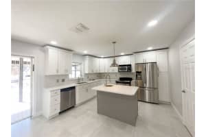 8286 SETTLERS CREEK LOOP, LAKELAND, FL 33810 - MLS#MFRO6383314