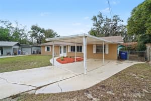 803 CAROL COURT, TAVARES, FL 32778 - MLS#MFRO6383376
