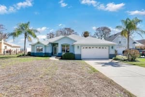 33910 LINDA LANE, LEESBURG, FL 34788 - MLS#MFRO6383465
