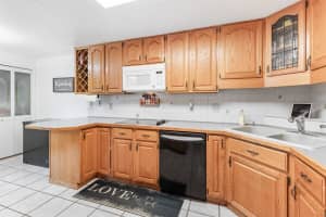 452 MEADOWOOD BOULEVARD, FERN PARK, FL 32730 - MLS#MFRO6383470