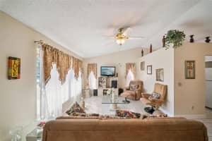 1163 CHAMBORD COURT, ORLANDO, FL 32825 - MLS#MFRO6383512