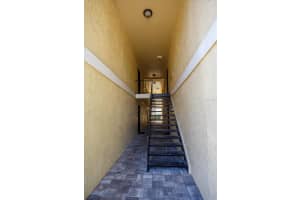 908 LAKE DESTINY ROAD, ALTAMONTE SPRINGS, FL 32714 - MLS#MFRO6383619