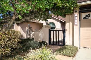 2021 ARBOR WAY, MOUNT DORA, FL 32757 - MLS#MFRO6383628