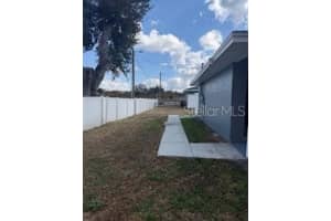 5129 OLD HIGHWAY 37, LAKELAND, FL 33811 - MLS#MFRO6383722